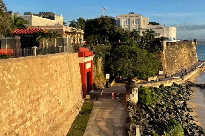 a stone building in a city